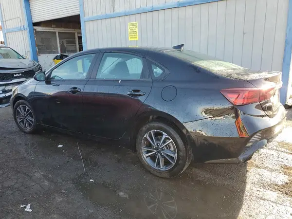 3KPF24AD2RE768967 2024 KIA FORTE - Image 2