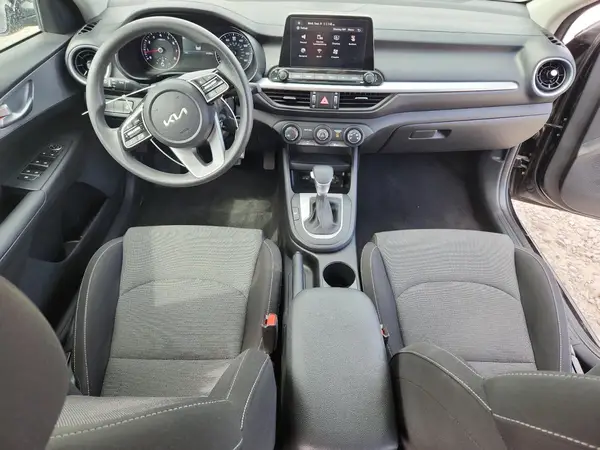 3KPF24AD2RE769245 2024 KIA FORTE - Image 8