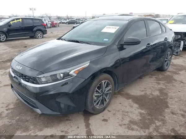 3KPF24AD2RE770010 2024 KIA FORTE - Image 2