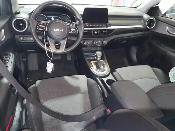 3KPF24AD2RE770492 2024 KIA FORTE - Image 8