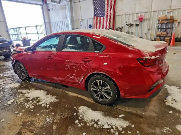 3KPF24AD2RE770718 2024 KIA FORTE - Image 2