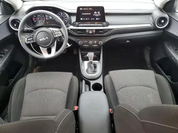 3KPF24AD2RE771450 2024 KIA FORTE - Image 8