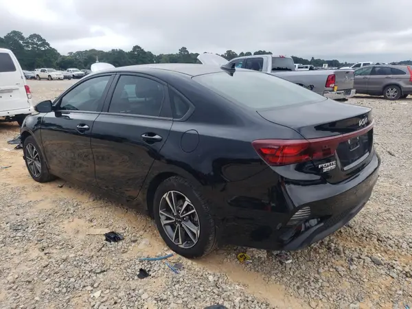 3KPF24AD2RE771660 2024 KIA FORTE - Image 2