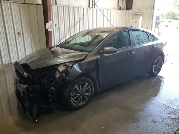 3KPF24AD2RE773957 2024 KIA FORTE - Image 1