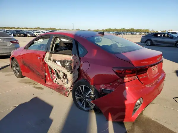 3KPF24AD2RE777345 2024 KIA FORTE - Image 2