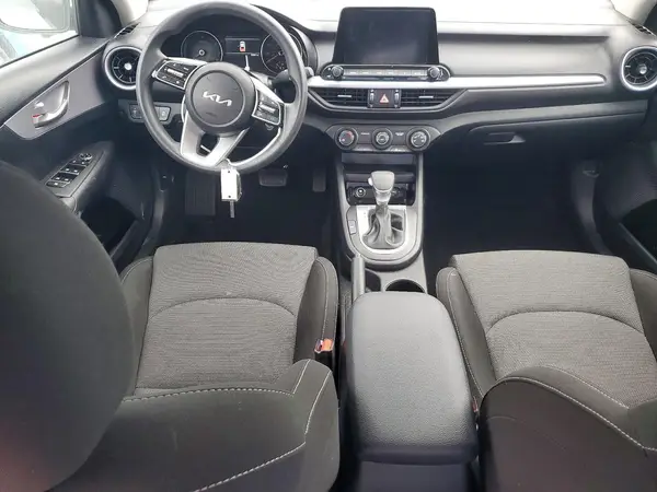 3KPF24AD2RE778219 2024 KIA FORTE - Image 8