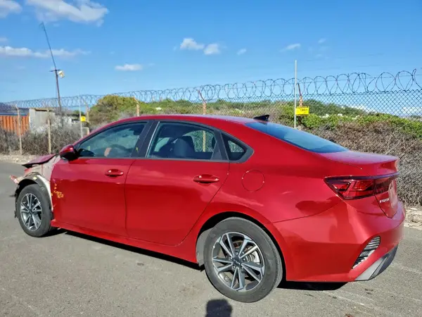 3KPF24AD2RE780357 2024 KIA FORTE - Image 2