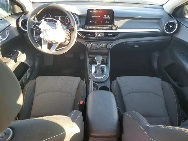 3KPF24AD2RE782321 2024 KIA FORTE - Image 8