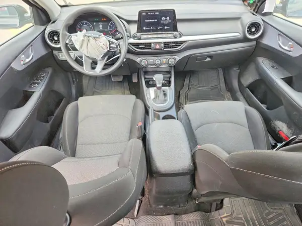 3KPF24AD2RE783842 2024 KIA FORTE - Image 8