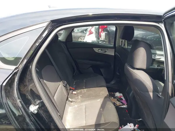 3KPF24AD2RE787521 2024 KIA FORTE - Image 8