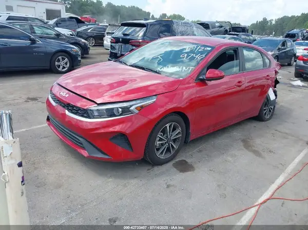 3KPF24AD2RE789740 2024 KIA FORTE - Image 2