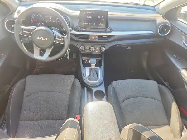 3KPF24AD2RE792606 2024 KIA FORTE - Image 8