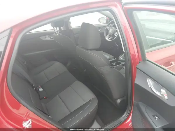 3KPF24AD2RE793187 2024 KIA FORTE - Image 8