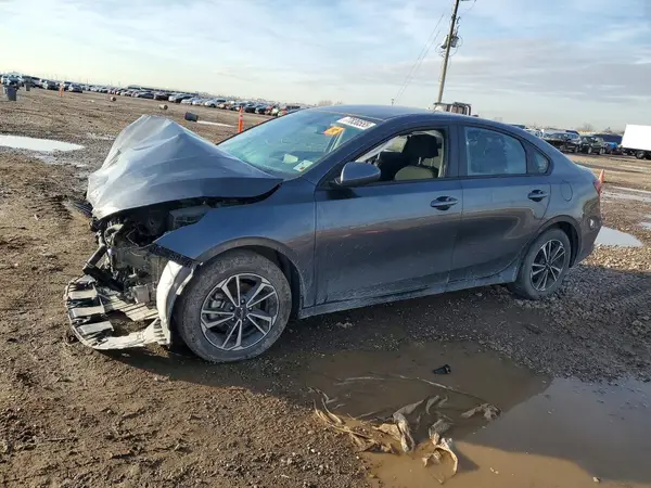 3KPF24AD2RE796090 2024 KIA FORTE - Image 1
