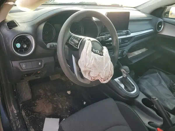 3KPF24AD2RE796090 2024 KIA FORTE - Image 8