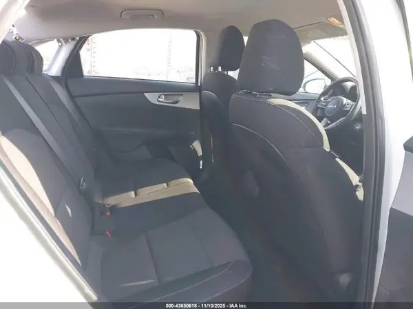 3KPF24AD2RE796154 2024 KIA FORTE - Image 8