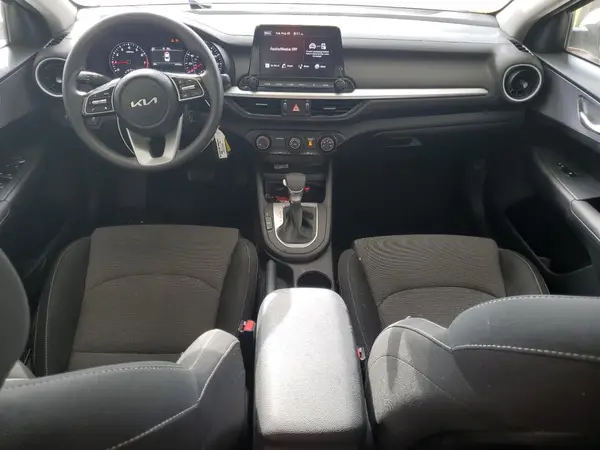 3KPF24AD2RE798163 2024 KIA FORTE - Image 8