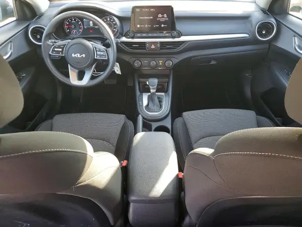 3KPF24AD2RE798678 2024 KIA FORTE - Image 8