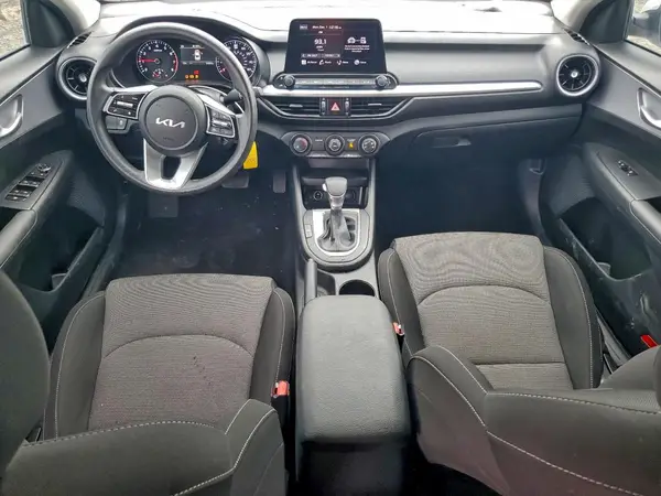 3KPF24AD2RE798793 2024 KIA FORTE - Image 8