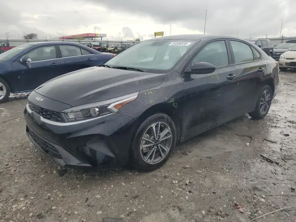 3KPF24AD2RE800803 2024 KIA FORTE - Image 1
