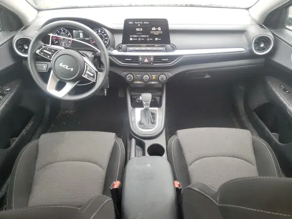 3KPF24AD2RE800803 2024 KIA FORTE - Image 8