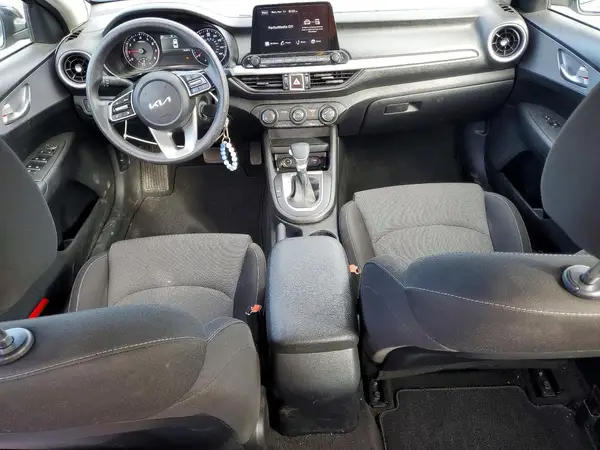 3KPF24AD2RE801336 2024 KIA FORTE - Image 8