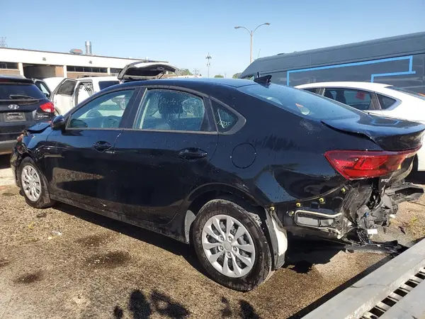 3KPF24AD2RE801658 2024 KIA FORTE - Image 2
