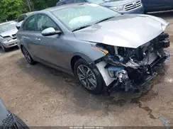 3KPF24AD2RE805192 2024 KIA FORTE