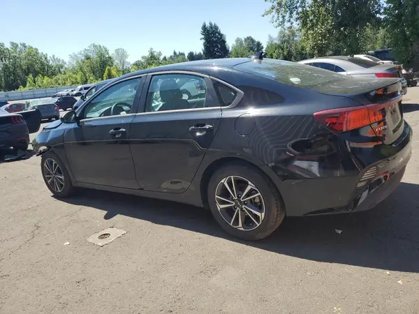 3KPF24AD2RE807458 2024 KIA FORTE - Image 2