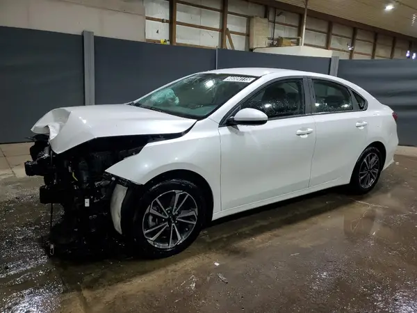 3KPF24AD2RE807539 2024 KIA FORTE - Image 1