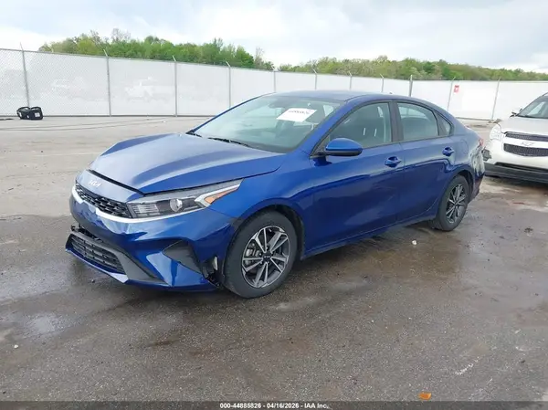 3KPF24AD2RE807606 2024 KIA FORTE - Image 2