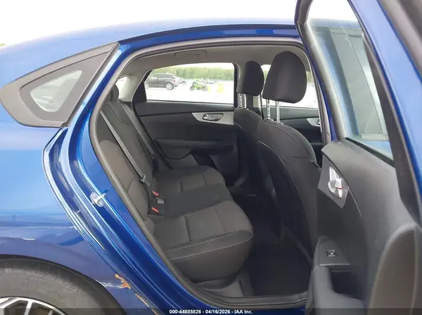 3KPF24AD2RE807606 2024 KIA FORTE - Image 8