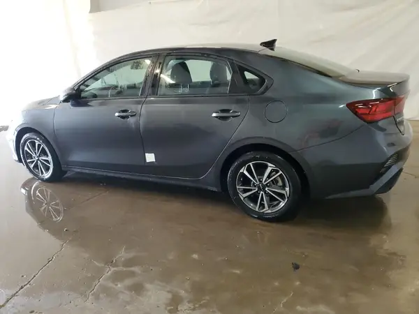 3KPF24AD2RE808349 2024 KIA FORTE - Image 2