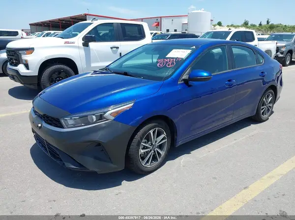 3KPF24AD2RE809582 2024 KIA FORTE - Image 2