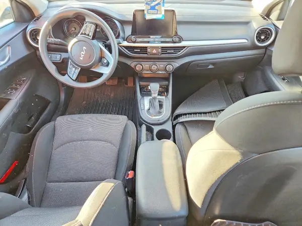 3KPF24AD2RE809940 2024 KIA FORTE - Image 8