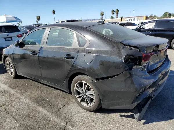 3KPF24AD2RE810859 2024 KIA FORTE - Image 2