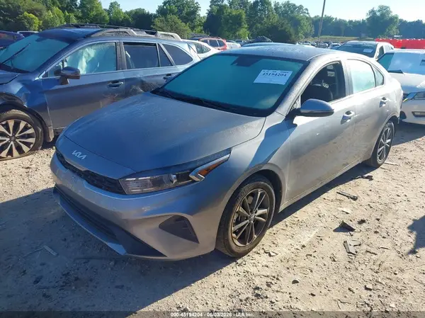 3KPF24AD2RE812286 2024 KIA FORTE - Image 2