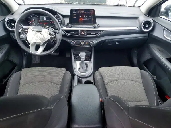 3KPF24AD2RE815320 2024 KIA FORTE - Image 8