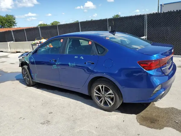 3KPF24AD2RE817942 2024 KIA FORTE - Image 2