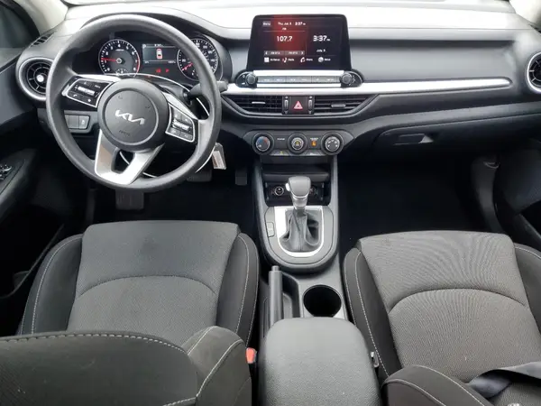 3KPF24AD2RE819612 2024 KIA FORTE - Image 8
