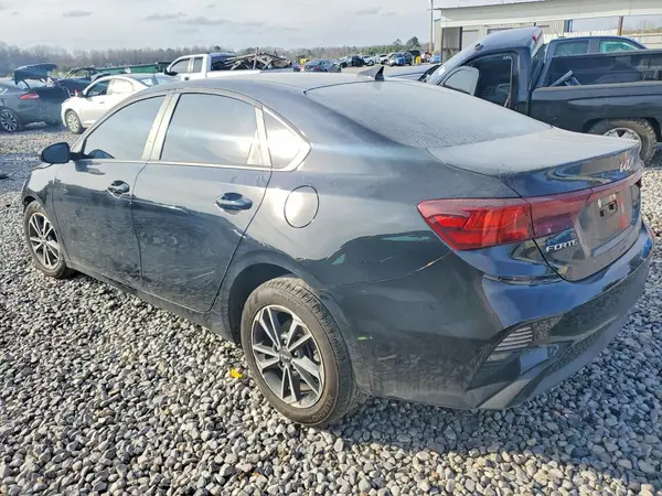 3KPF24AD2RE819836 2024 KIA FORTE - Image 2