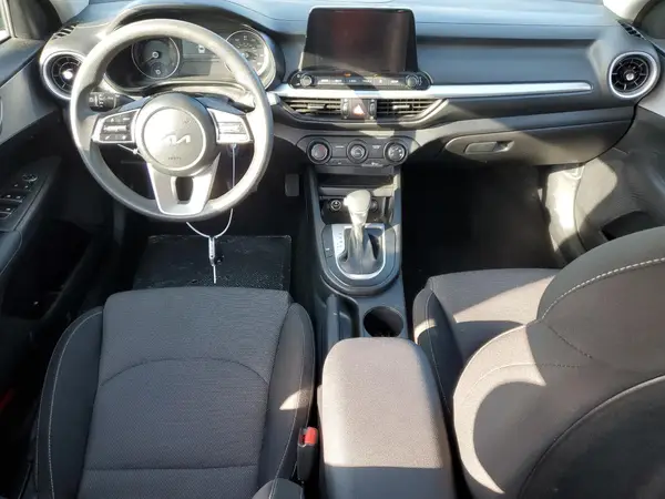 3KPF24AD2RE820940 2024 KIA FORTE - Image 8