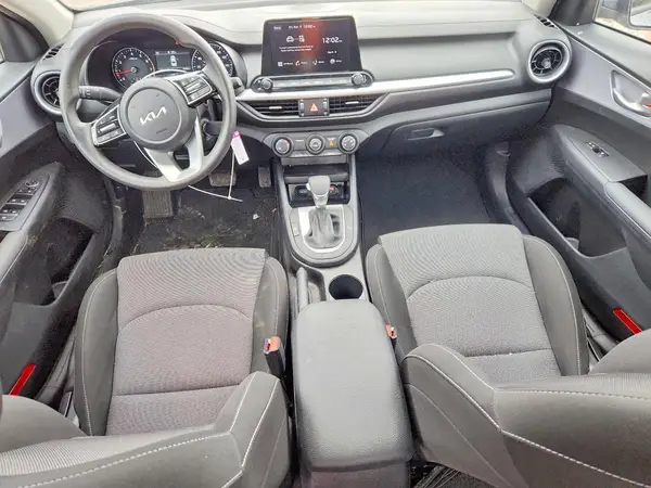 3KPF24AD2RE821926 2024 KIA FORTE - Image 8