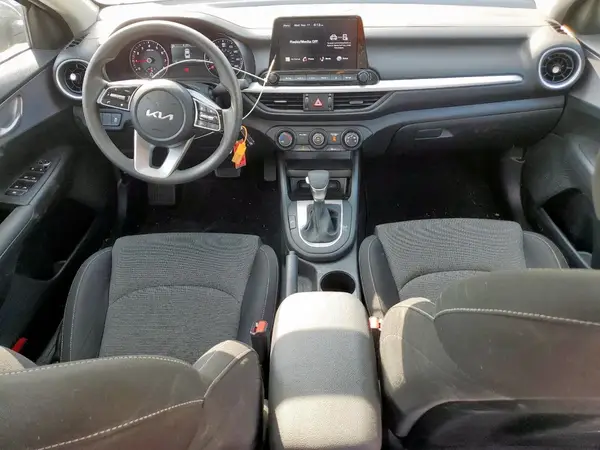 3KPF24AD2RE823658 2024 KIA FORTE - Image 8