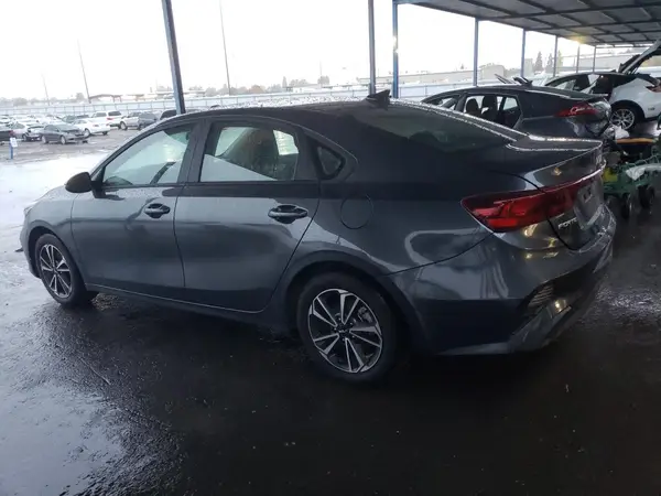 3KPF24AD2RE823854 2024 KIA FORTE - Image 2