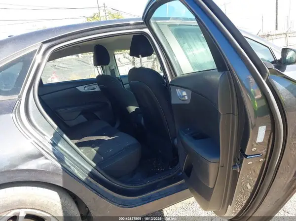 3KPF24AD2RE824213 2024 KIA FORTE - Image 8