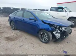 3KPF24AD2RE825393 2024 KIA FORTE