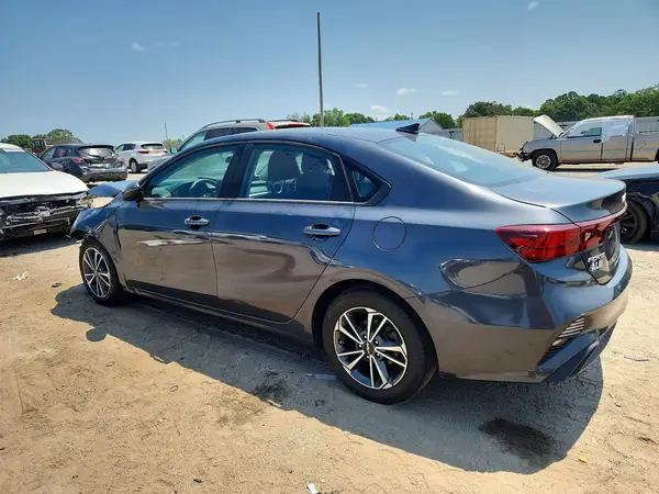 3KPF24AD2RE826222 2024 KIA FORTE - Image 2