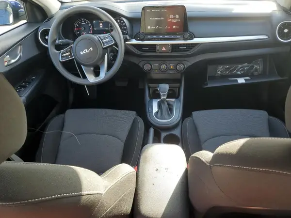 3KPF24AD2RE829038 2024 KIA FORTE - Image 8