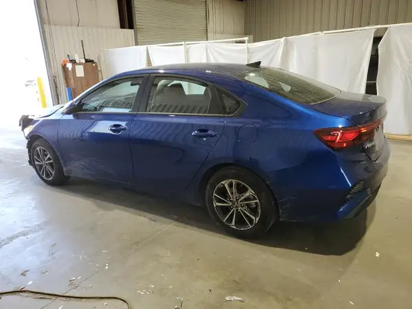 3KPF24AD2RE830688 2024 KIA FORTE - Image 2